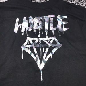 3/10 !! Cropped Zumiez Medium Tee